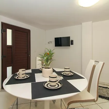 Aida In * Istrien Casa de hóspedes 3*