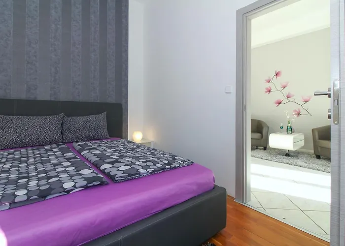 Aida In * Istrien 포레치