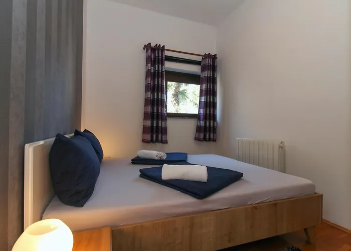 Aida In * Istrien 3* פורץ