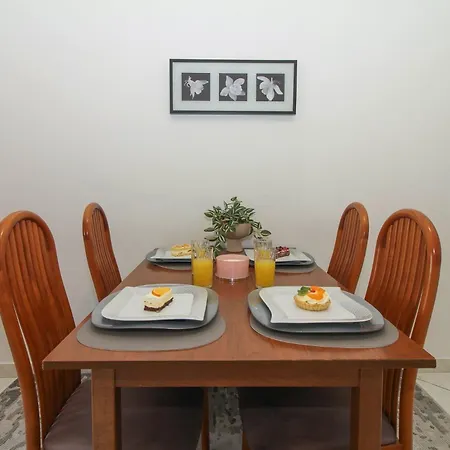 Aida In * Istrien 3* Πόρετς